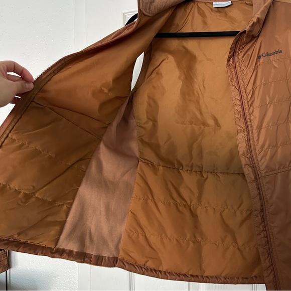 Women’s Columbia Mix It Around Vest - Picture 8 of 10